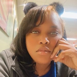 Meet your Posher, Eboni